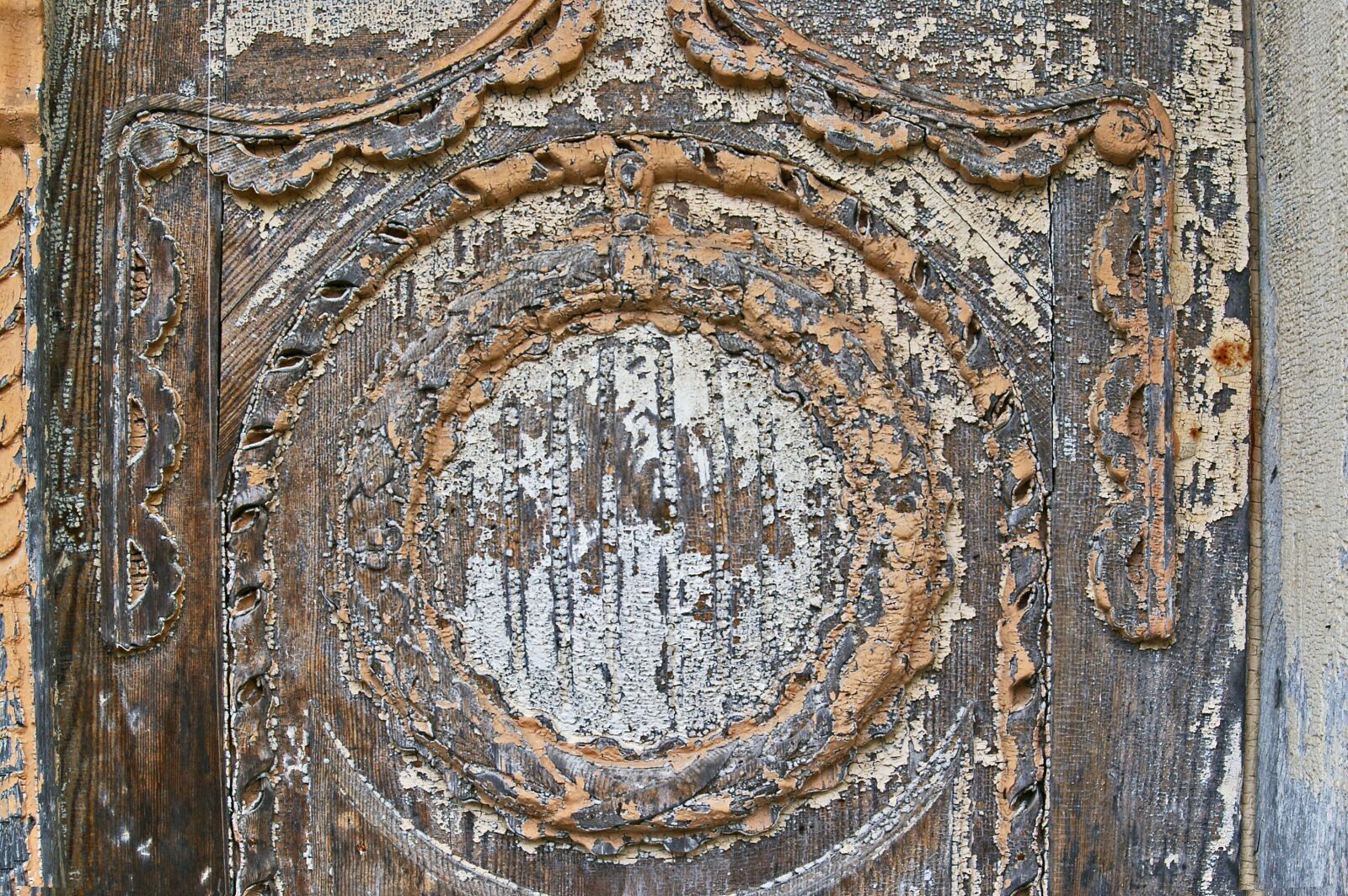 Pentax *ist DL2 sample photo. Old door, door, input photography