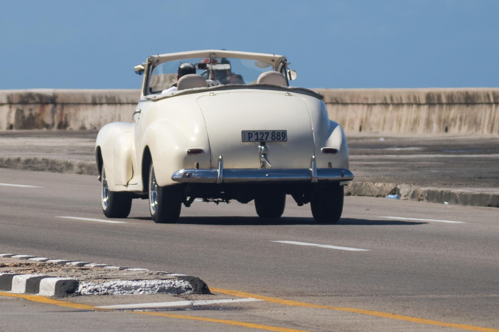 Canon EOS 7D Mark II sample photo. Cuba, havana, car photography