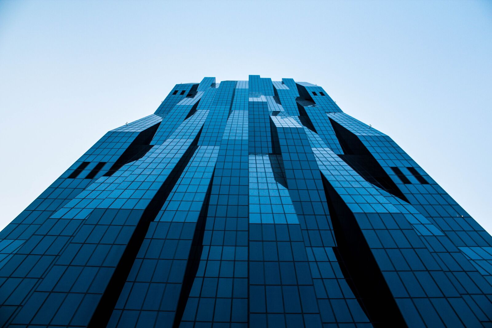 Canon EOS 600D (Rebel EOS T3i / EOS Kiss X5) sample photo. Donau city towers, dc photography