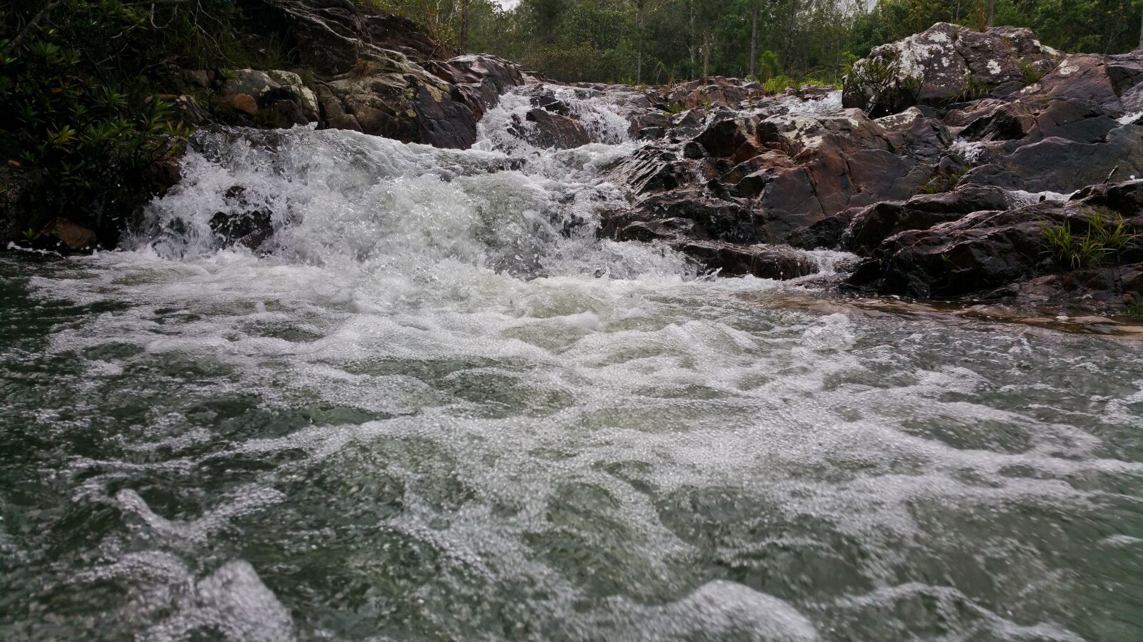 Samsung Galaxy Note4 sample photo. White water, waterfalls, rock's photography