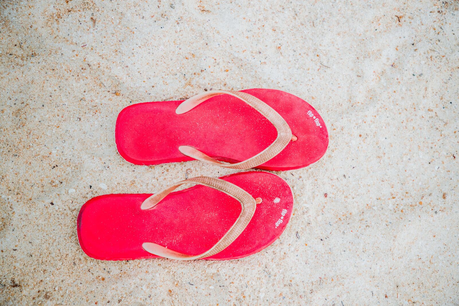 Canon EF 24-105mm F4L IS II USM sample photo. Red, flip flop, shoes photography