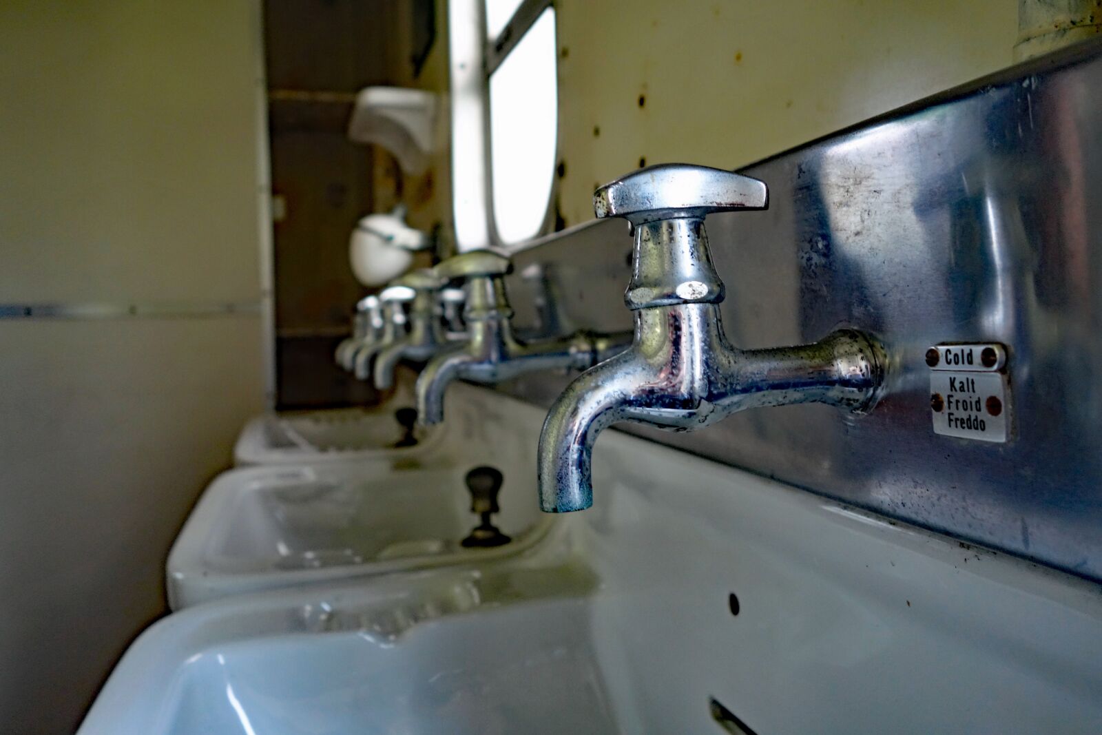 Sony Cyber-shot DSC-RX100 II sample photo. Faucet, bathroom sink, washroom photography