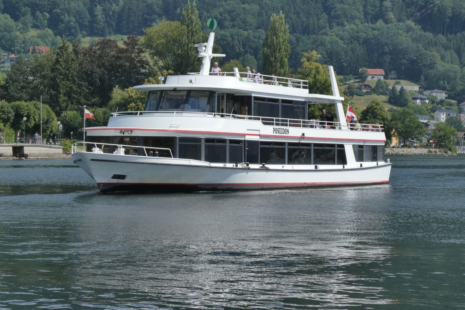 Panasonic Lumix DC-ZS70 (Lumix DC-TZ90) sample photo. Canal boat, traunsee, gmunden photography