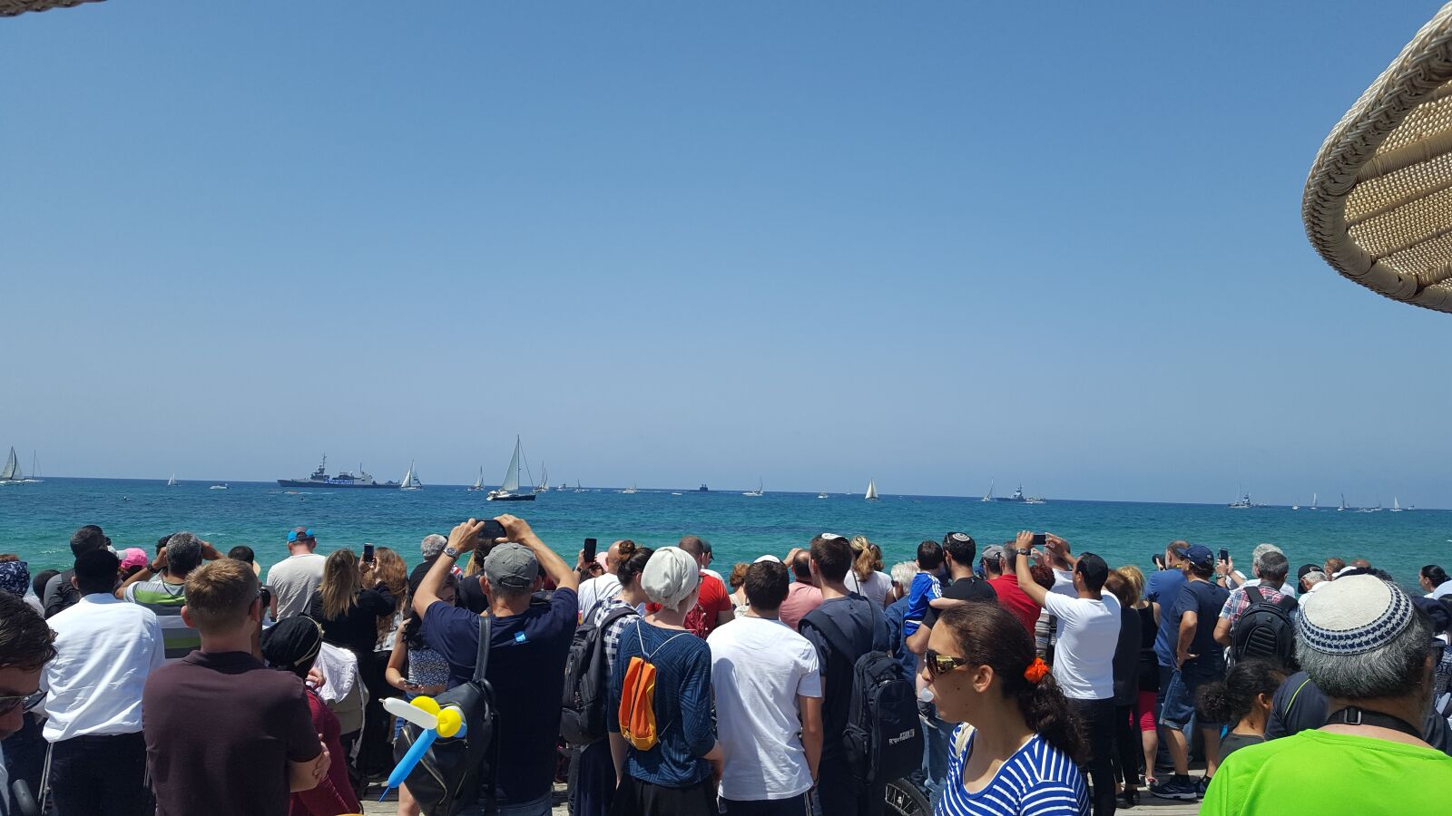 Samsung Galaxy S6 sample photo. Sea, sky, navy photography