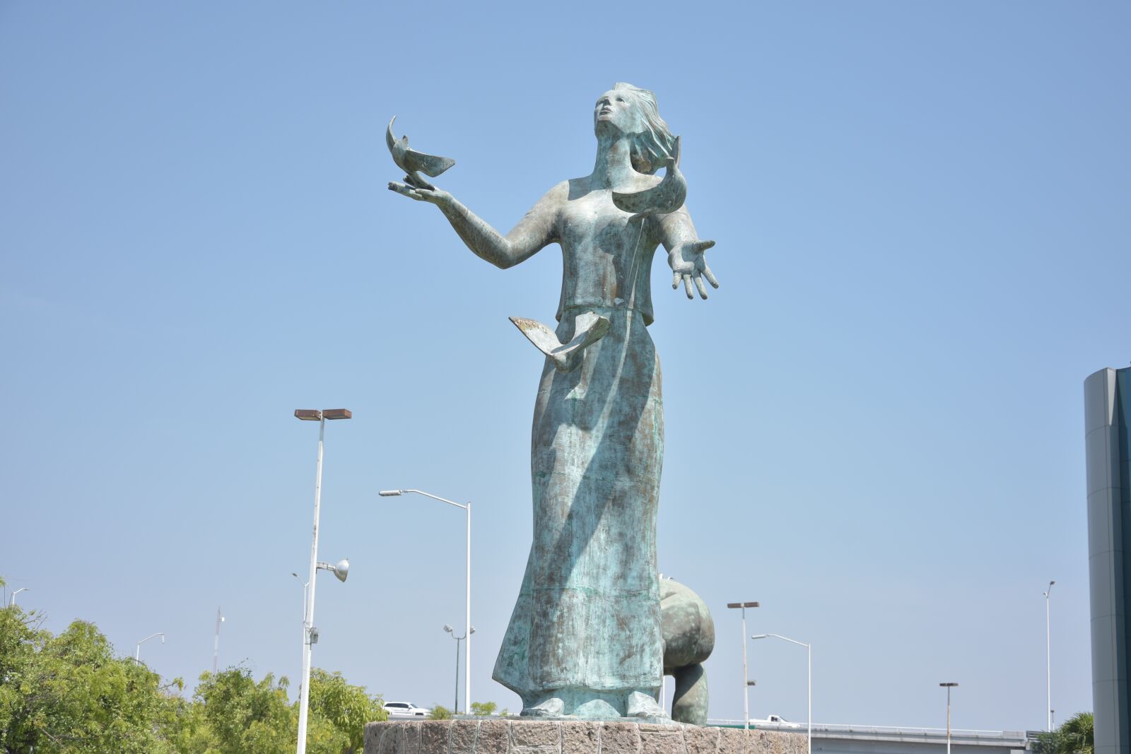 Nikon D7200 sample photo. Women, sculpture, colima photography