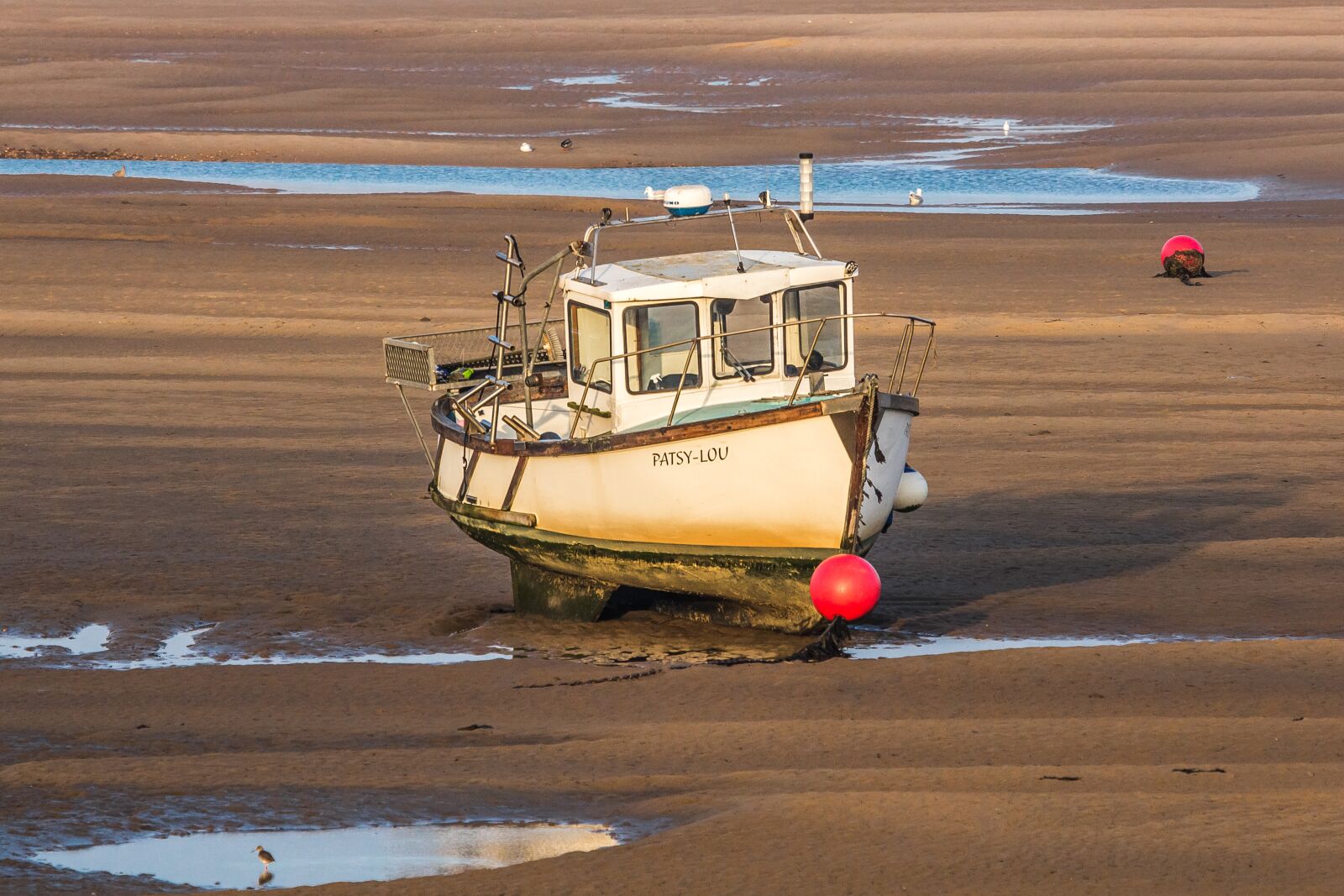 Canon EOS 60D + Canon EF 100-400mm F4.5-5.6L IS USM sample photo. Ship, low tide, north photography