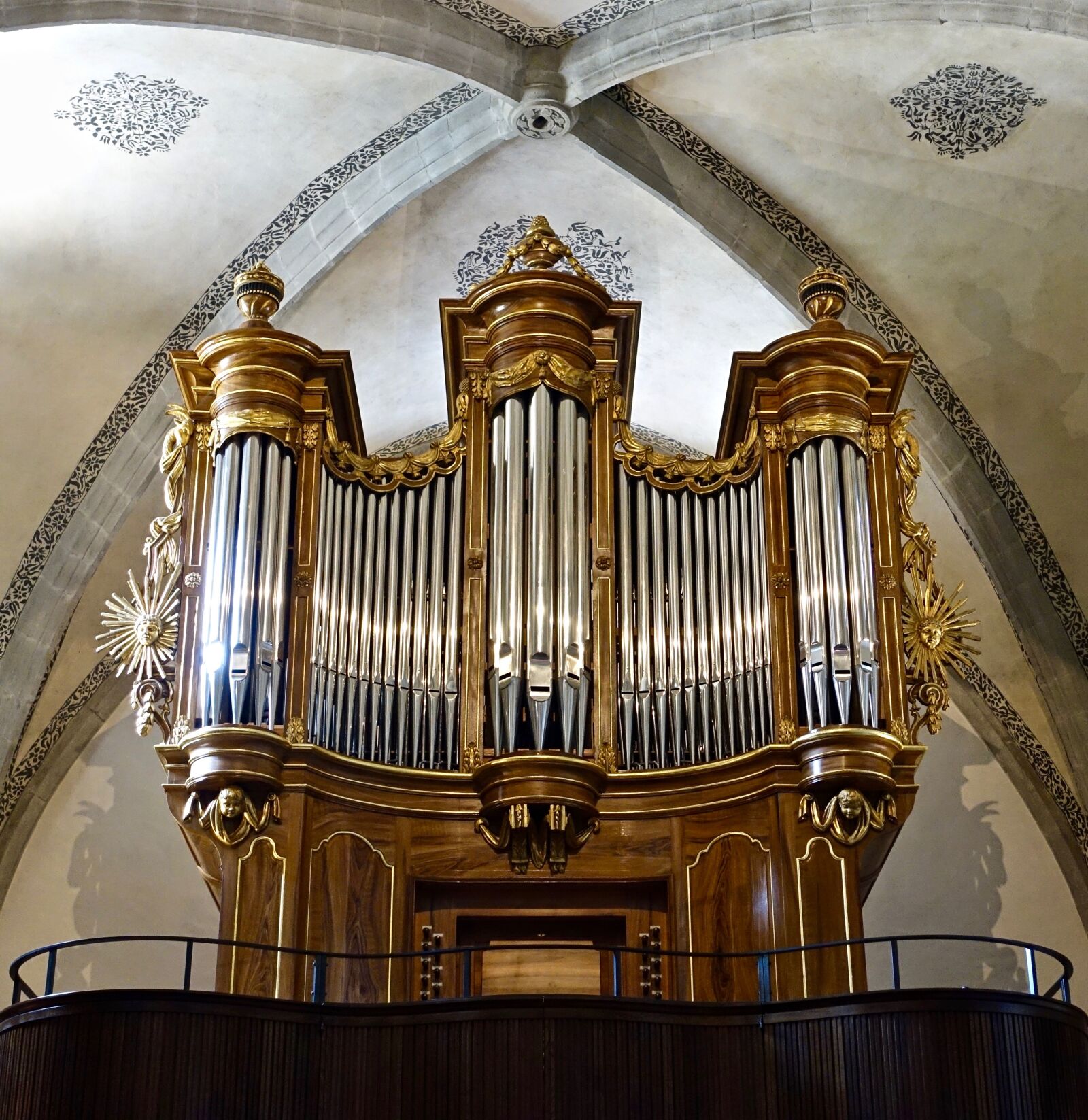 Sony Cyber-shot DSC-RX100 III sample photo. Organ, pipes, church photography