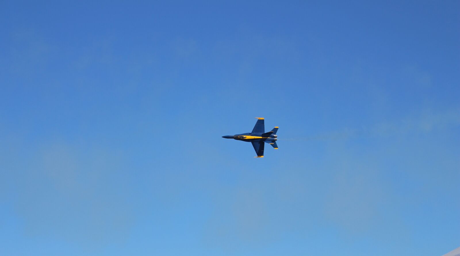 Canon EOS 700D (EOS Rebel T5i / EOS Kiss X7i) sample photo. Formation, blue-angel, marines photography