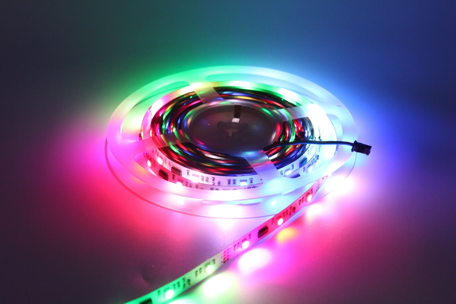 Canon EOS 70D + Canon EF 50mm F1.8 STM sample photo. Ledtape, ledstrip, led photography