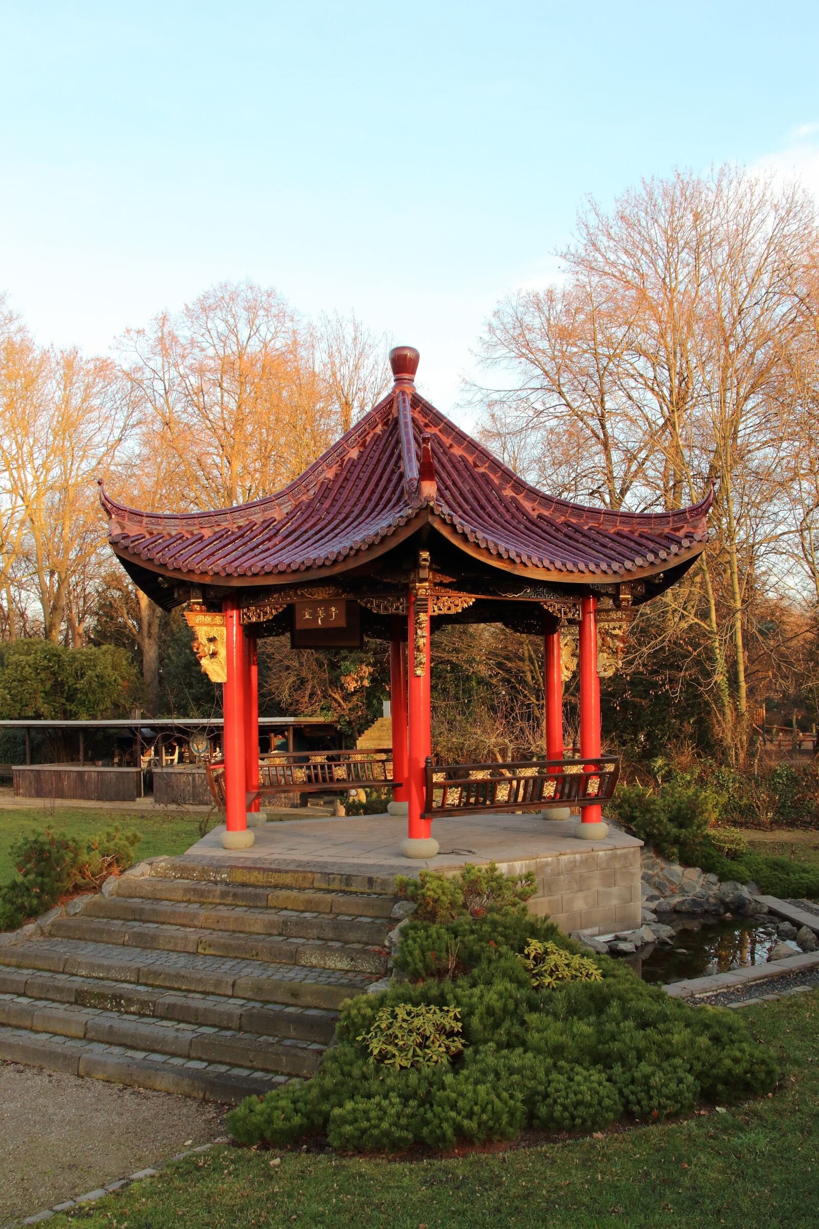 Canon EOS 700D (EOS Rebel T5i / EOS Kiss X7i) sample photo. Pavilion, chinese pavilion, chinese photography