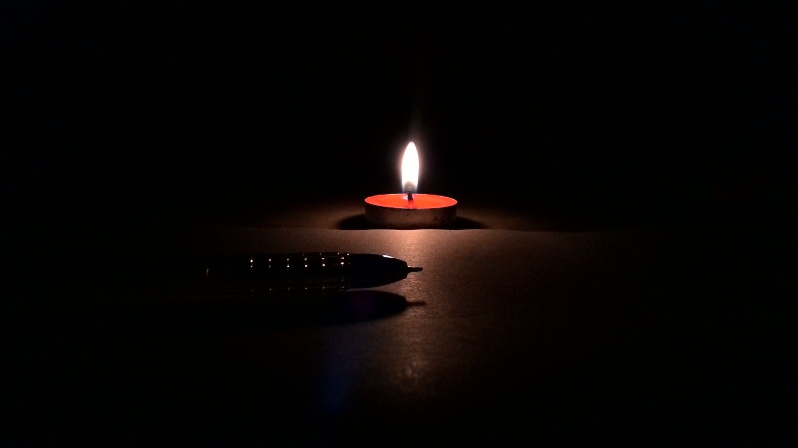 ASUS Z007 sample photo. Light, candle, pen photography