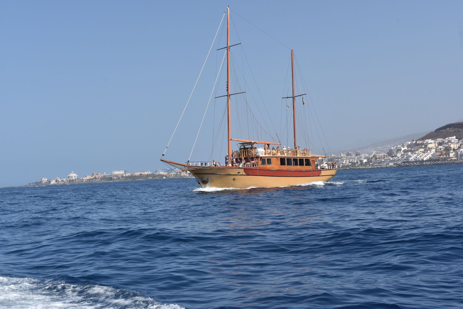 Nikon D7200 sample photo. Boat, sailboat, browsing photography