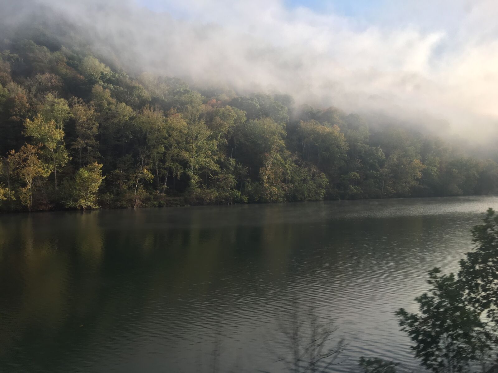 iPhone 6s back camera 4.15mm f/2.2 sample photo. Fog, lake, river photography