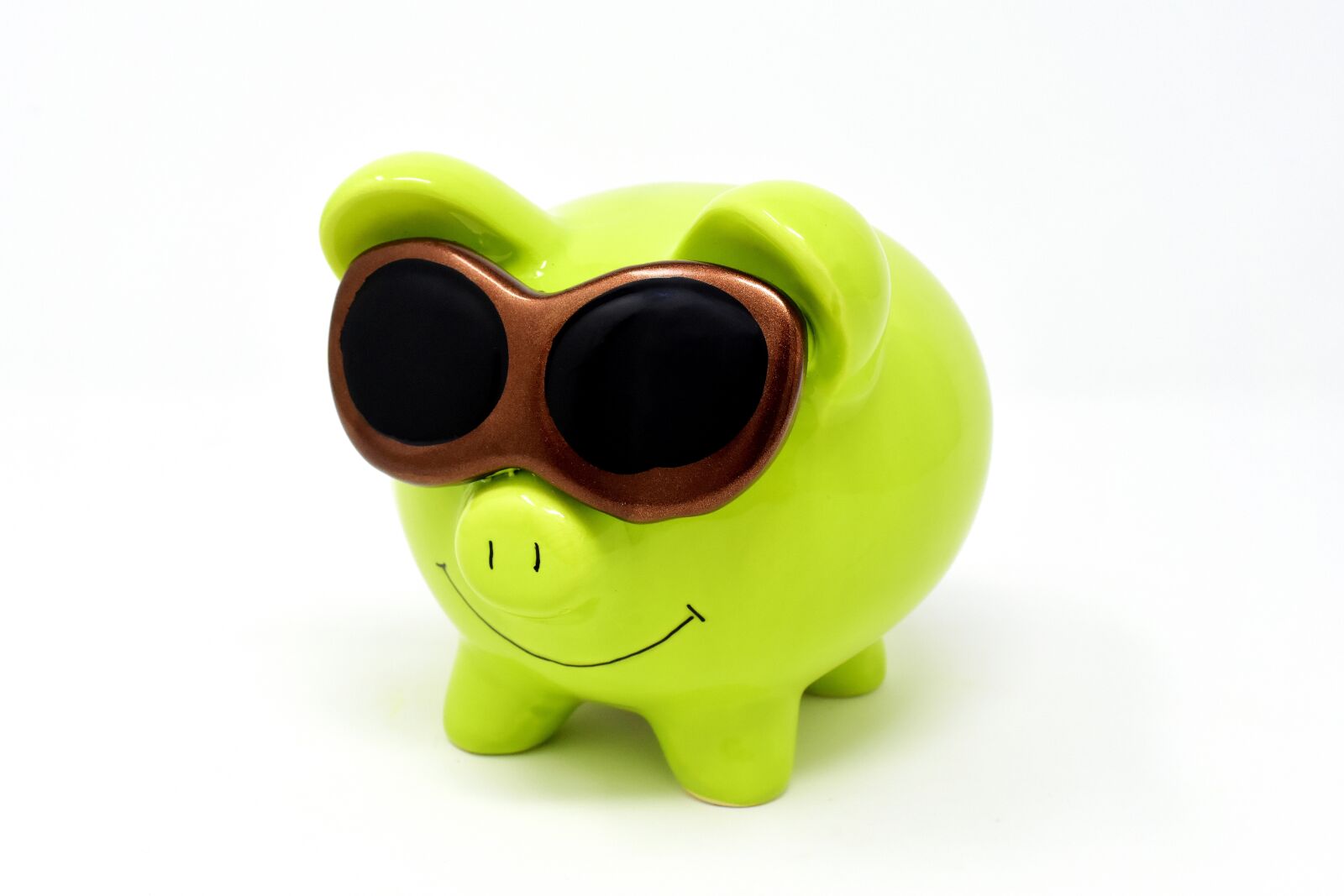 Nikon D7200 sample photo. Piggy bank, sunglasses, cool photography