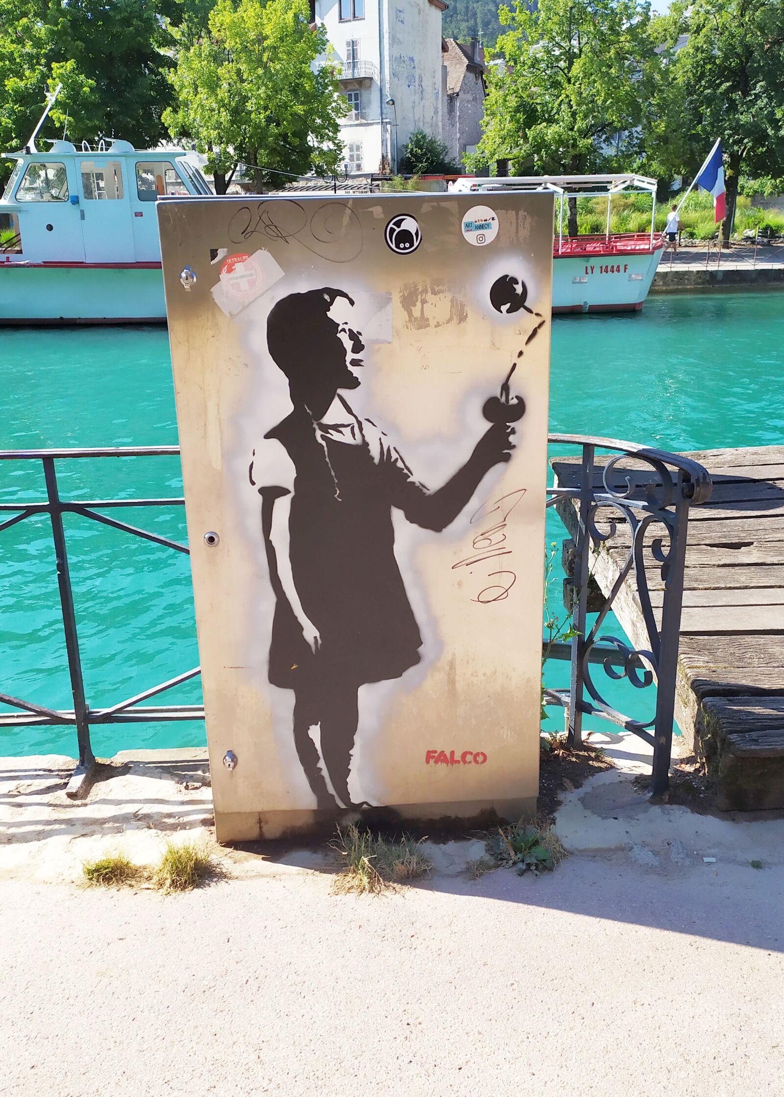 Xiaomi Redmi Note 7 sample photo. Annecy, port, lake photography