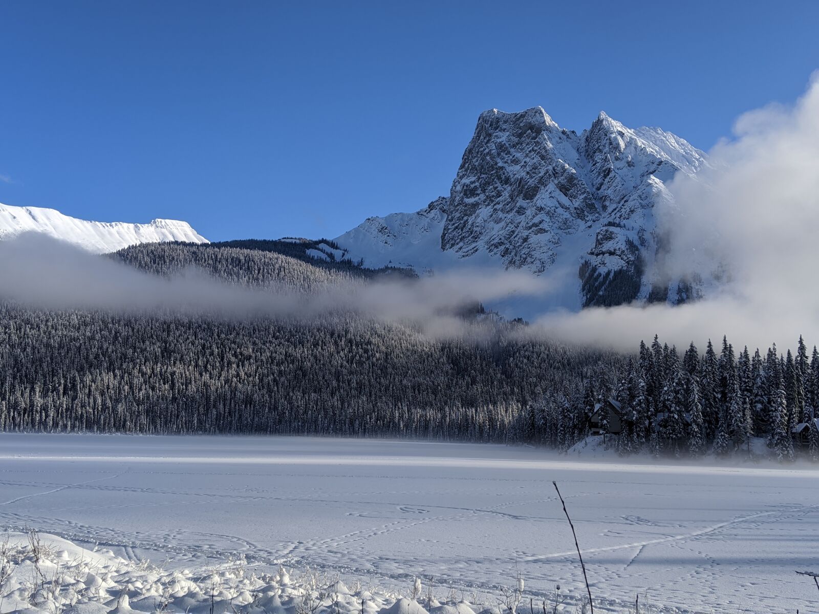Google Pixel 3 sample photo. Emerald lake, snow, nature photography