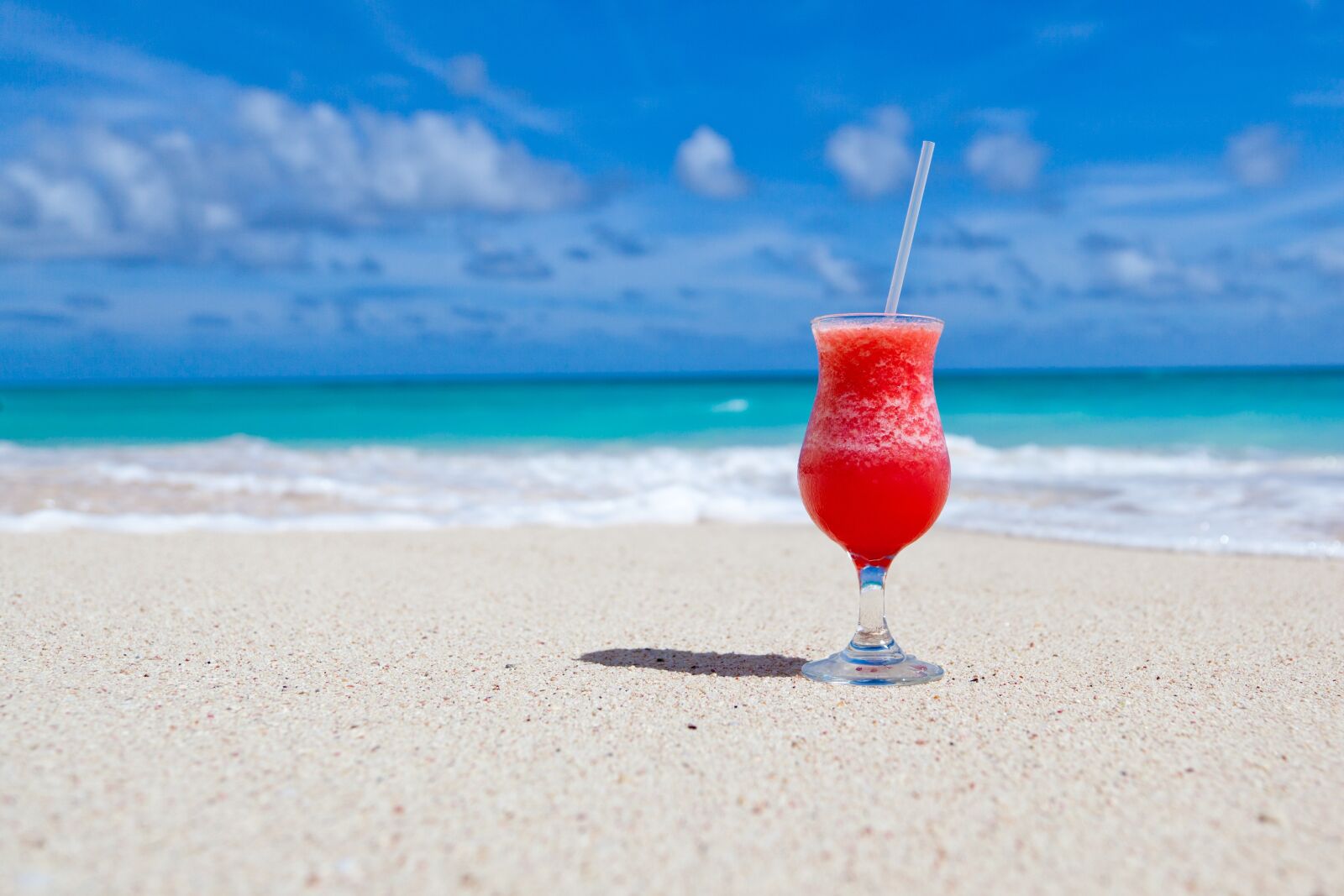 Canon EOS 5D Mark II sample photo. Sea, sky, beach, holiday photography