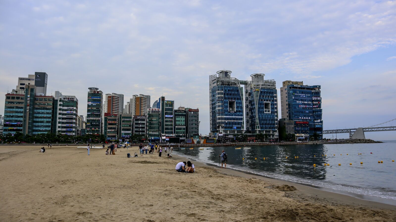 Canon EF-M 15-45mm F3.5-6.3 IS STM sample photo. Beach, summer, sand photography