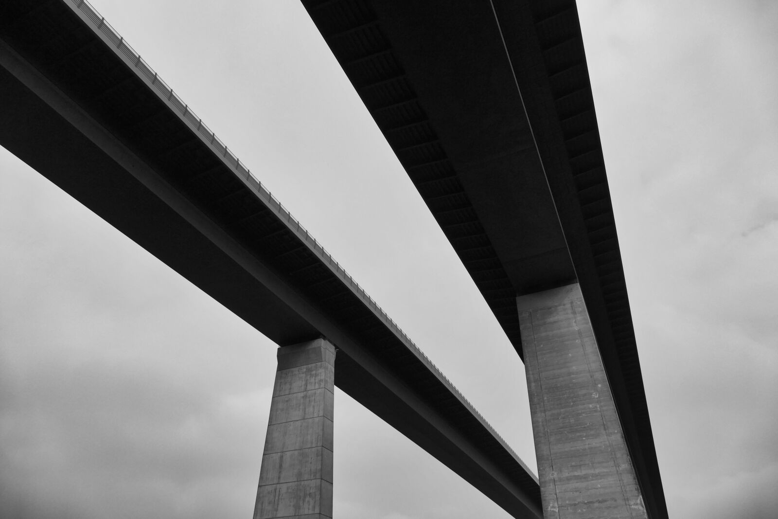 Panasonic Lumix DMC-FZ1000 sample photo. Bridge, concrete, architecture photography
