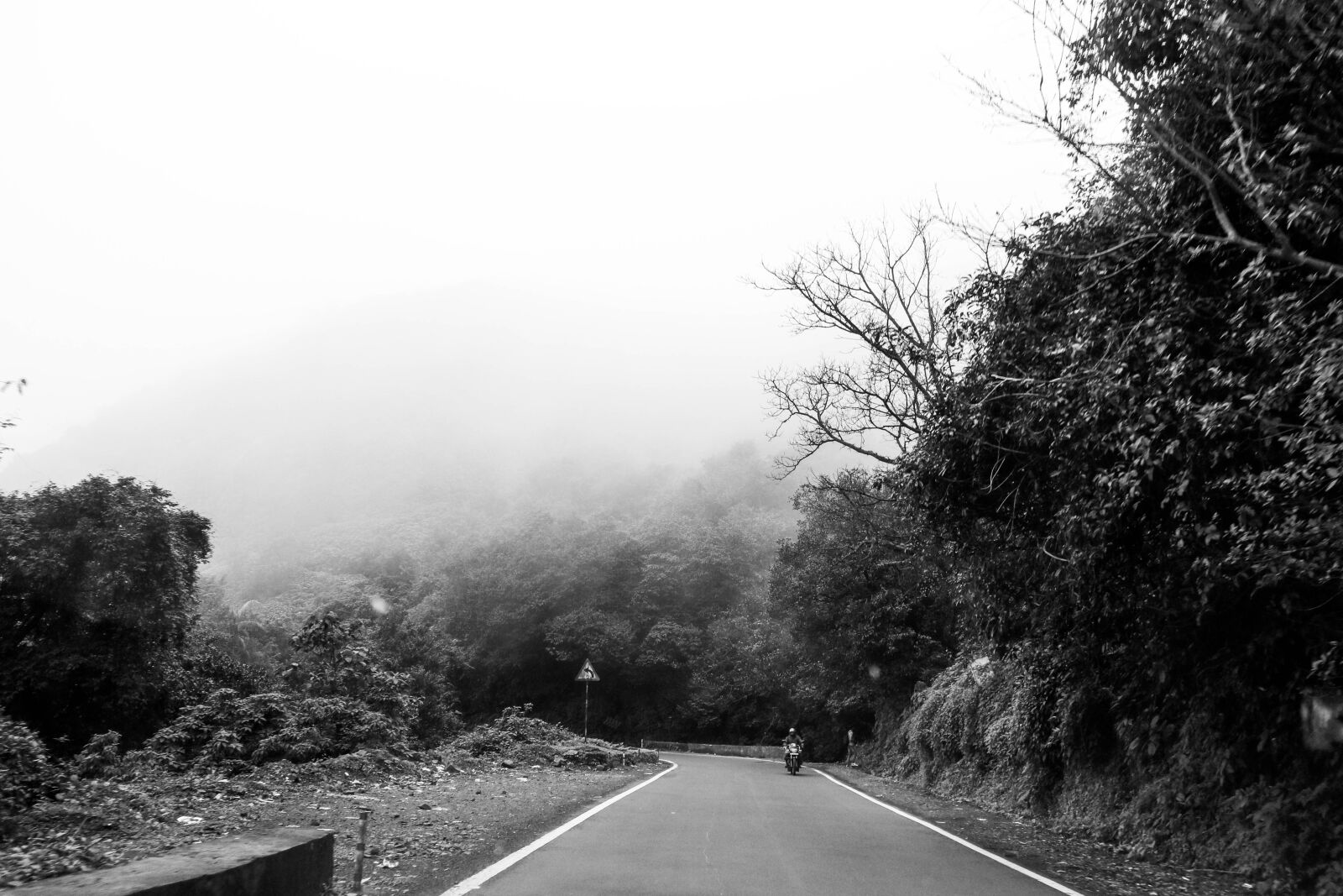 Canon EOS 70D sample photo. Black, and, white, countryside photography
