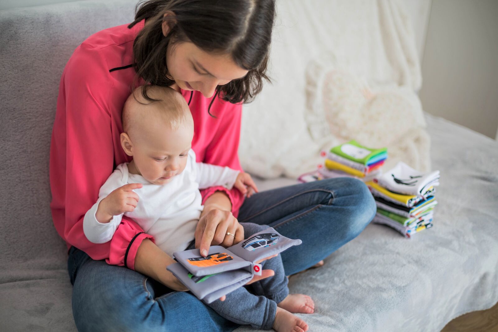 Canon EF 50mm F1.4 USM sample photo. Motherhood, childhood, book photography