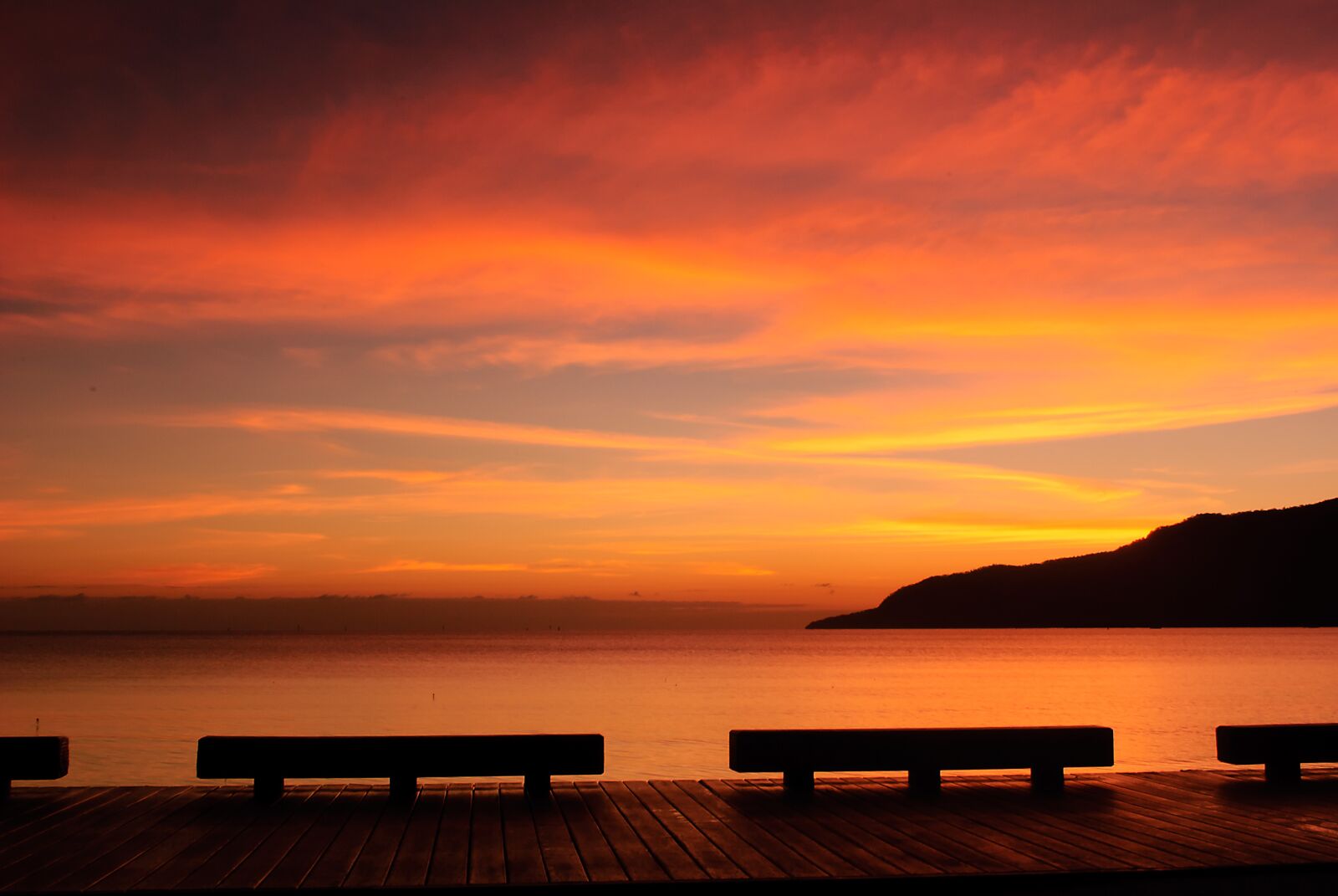 Nikon D3000 sample photo. Sunrise, seascape, silhouette photography