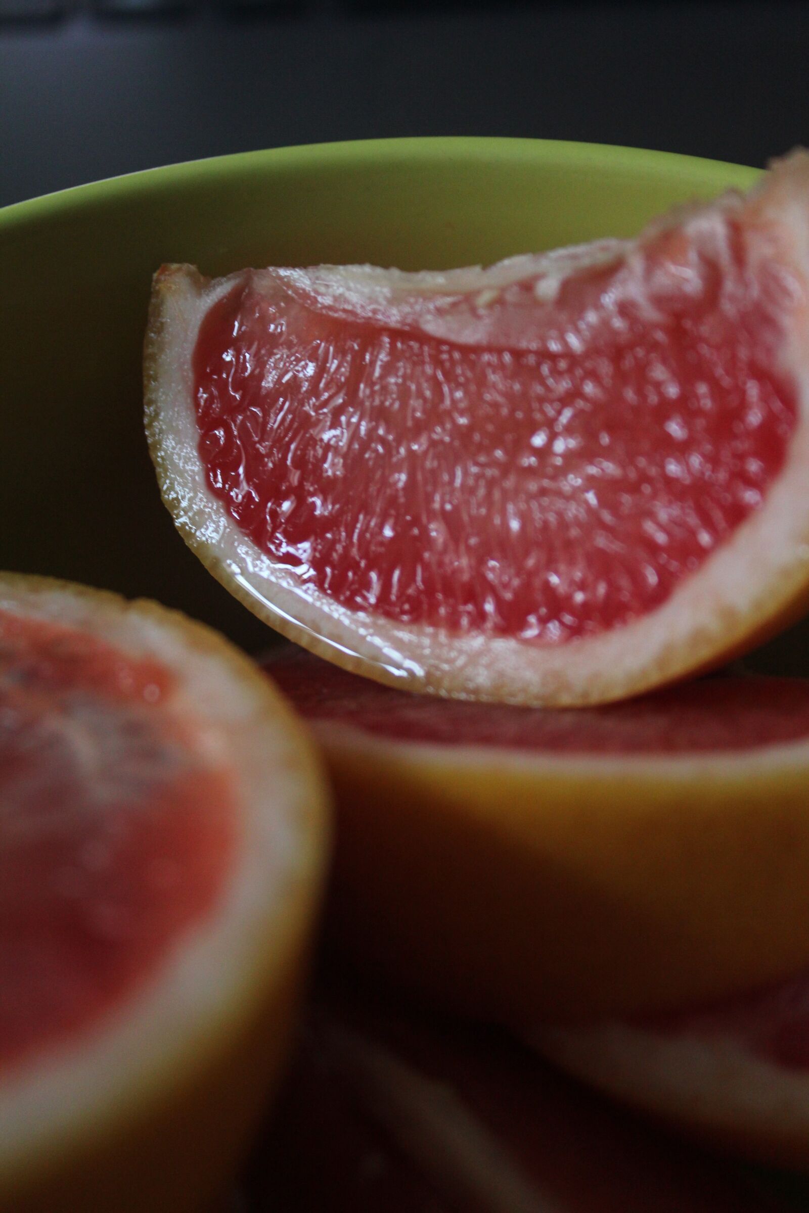 Canon EOS 550D (EOS Rebel T2i / EOS Kiss X4) sample photo. Fruit, summer, heat photography