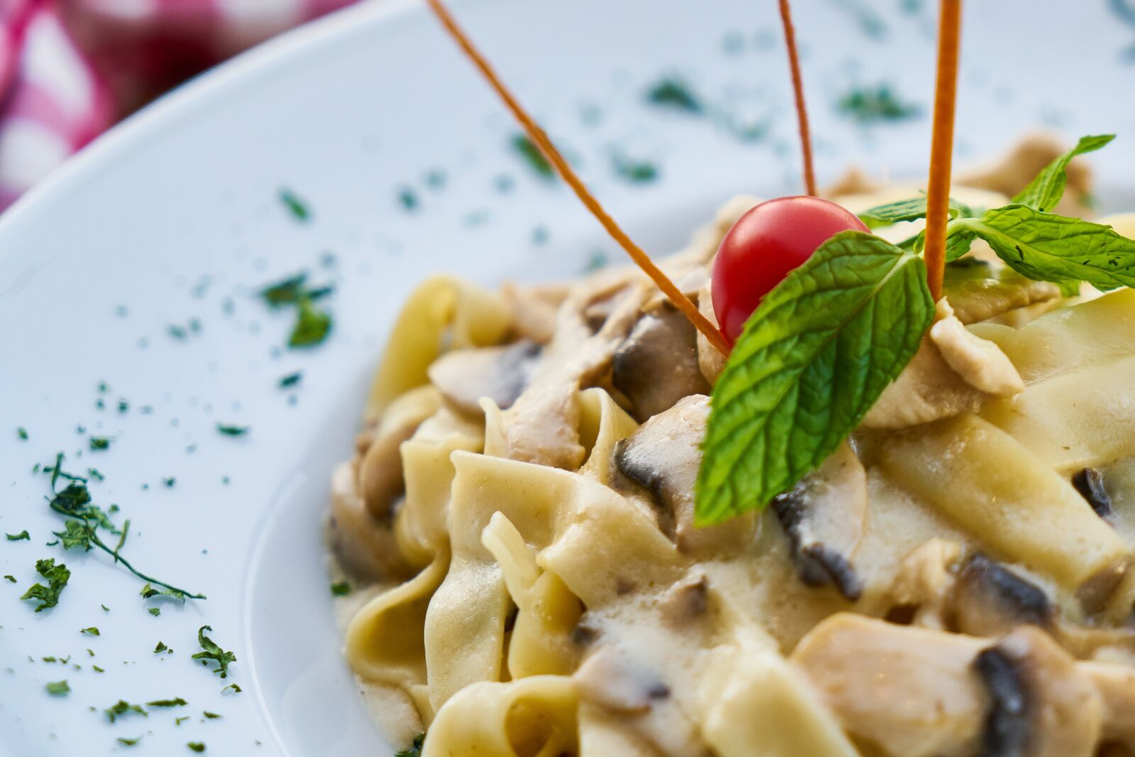 Sony a7R II sample photo. Pasta, dough, hot photography