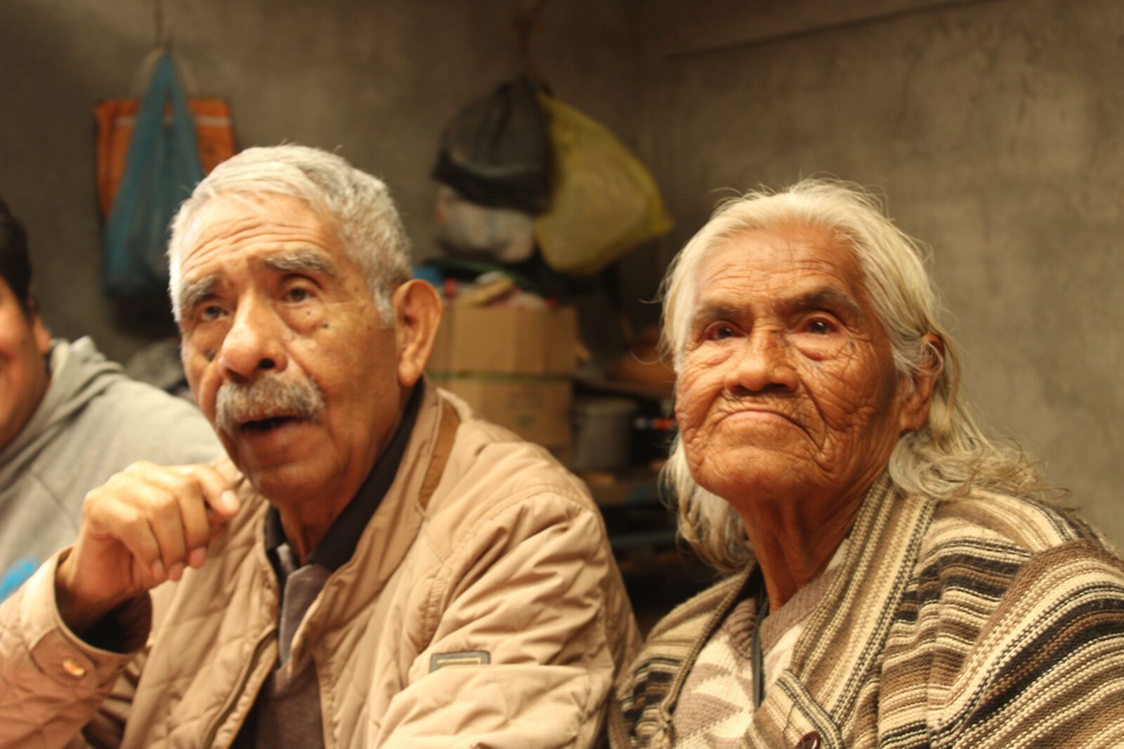 Canon EOS 1300D (EOS Rebel T6 / EOS Kiss X80) sample photo. Elderly, old people, grandmother photography
