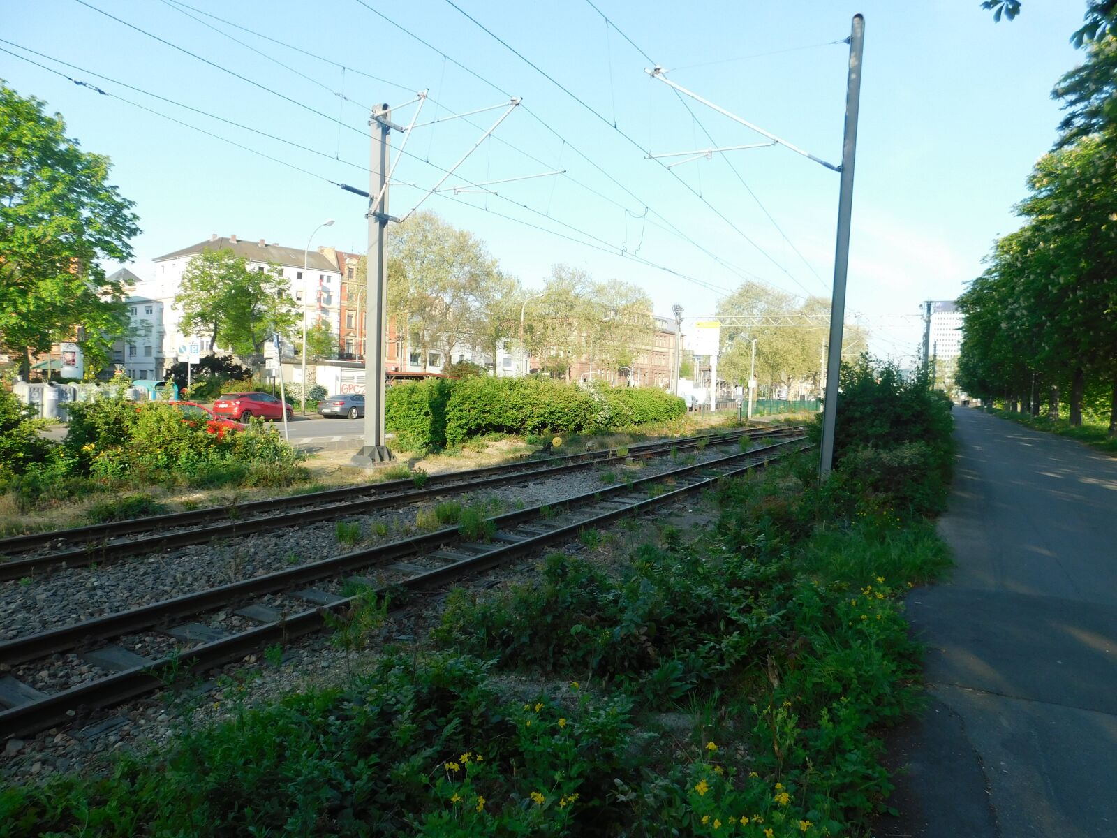 Nikon Coolpix B500 sample photo. City, track, rail photography