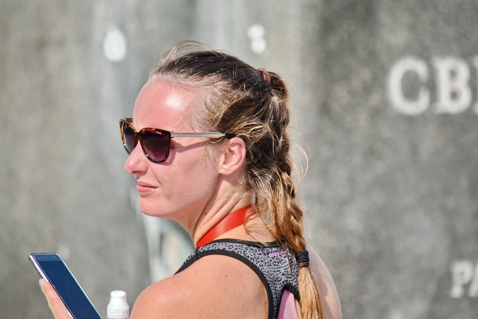 Nikon D5500 sample photo. Gorgeous, hairstyle, mobile phone photography