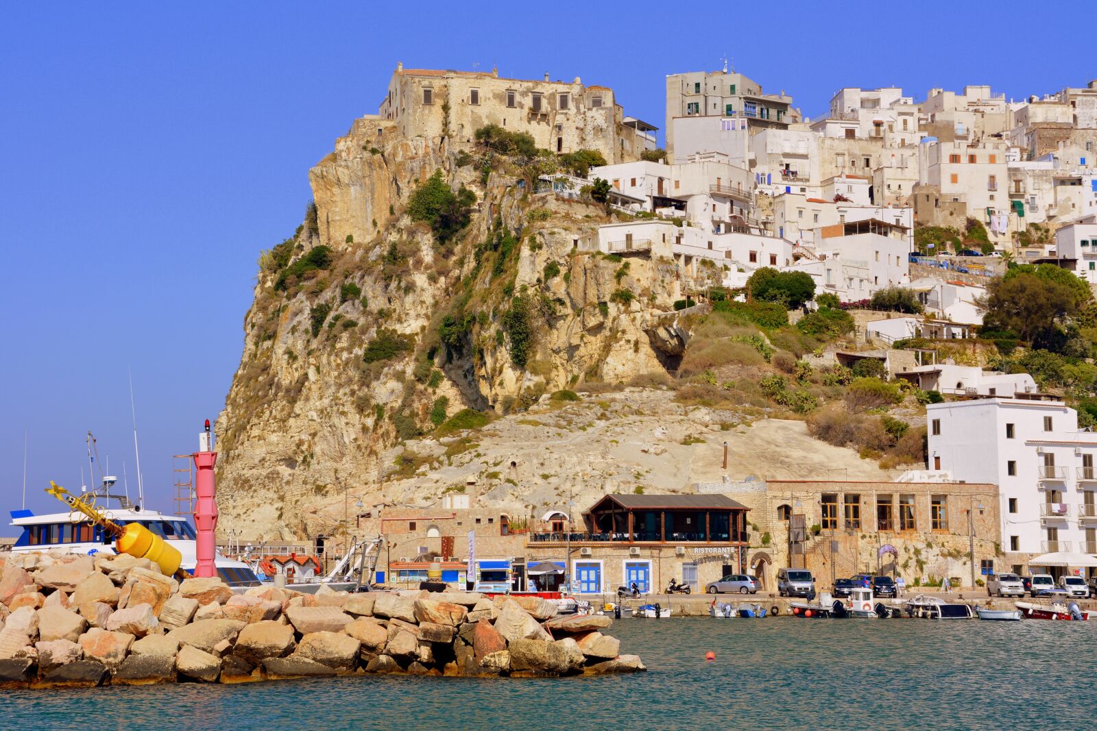 Nikon D7100 sample photo. Scoglio, houses, landscape photography
