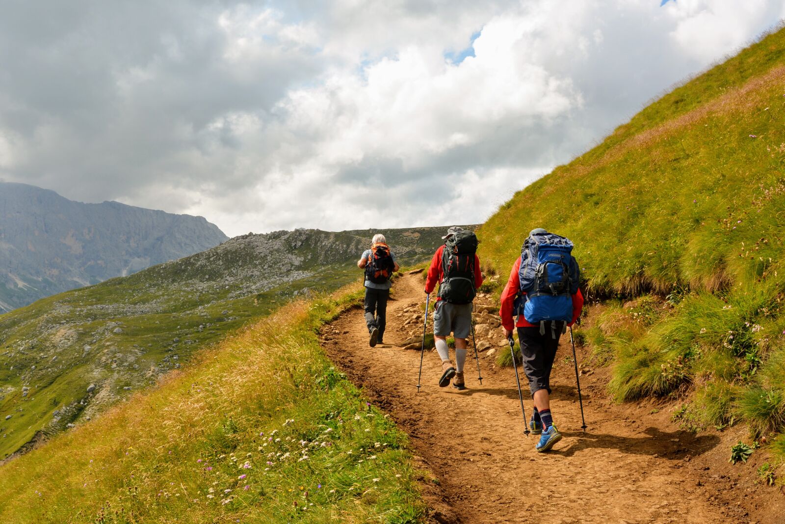 Nikon D7100 sample photo. Excursion, mountain, tourists photography