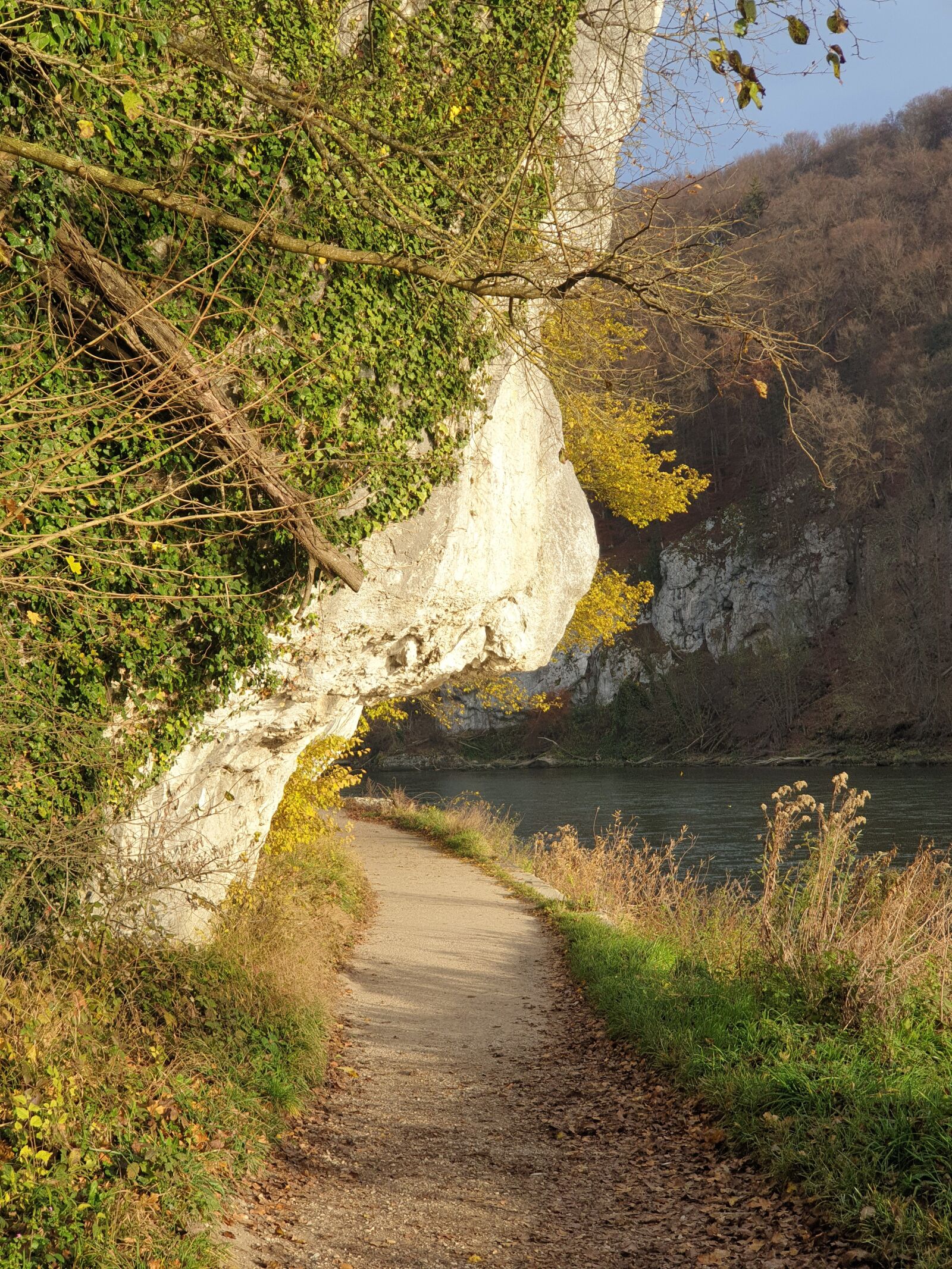 Samsung Galaxy Note9 sample photo. Danube, hiking, away photography