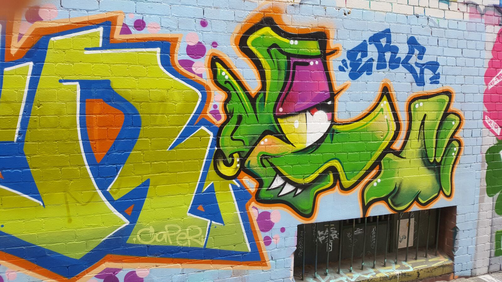 Samsung Galaxy S6 sample photo. Mural, graffitimuur, street art photography