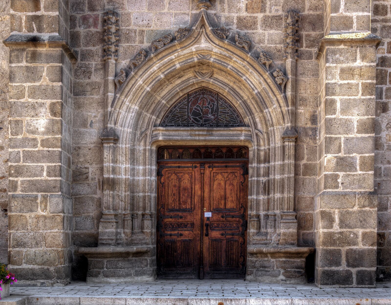 Canon EOS 70D sample photo. Door, church, former photography