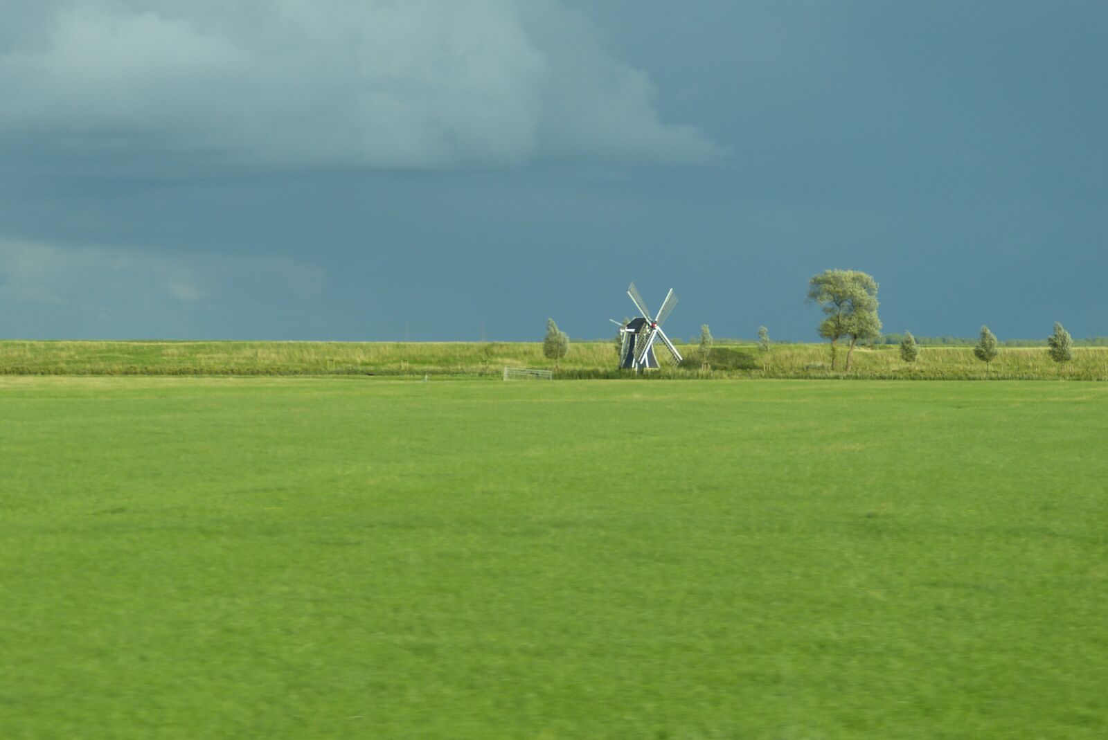 Panasonic Lumix DMC-FZ150 sample photo. Netherlands, landscape, field photography
