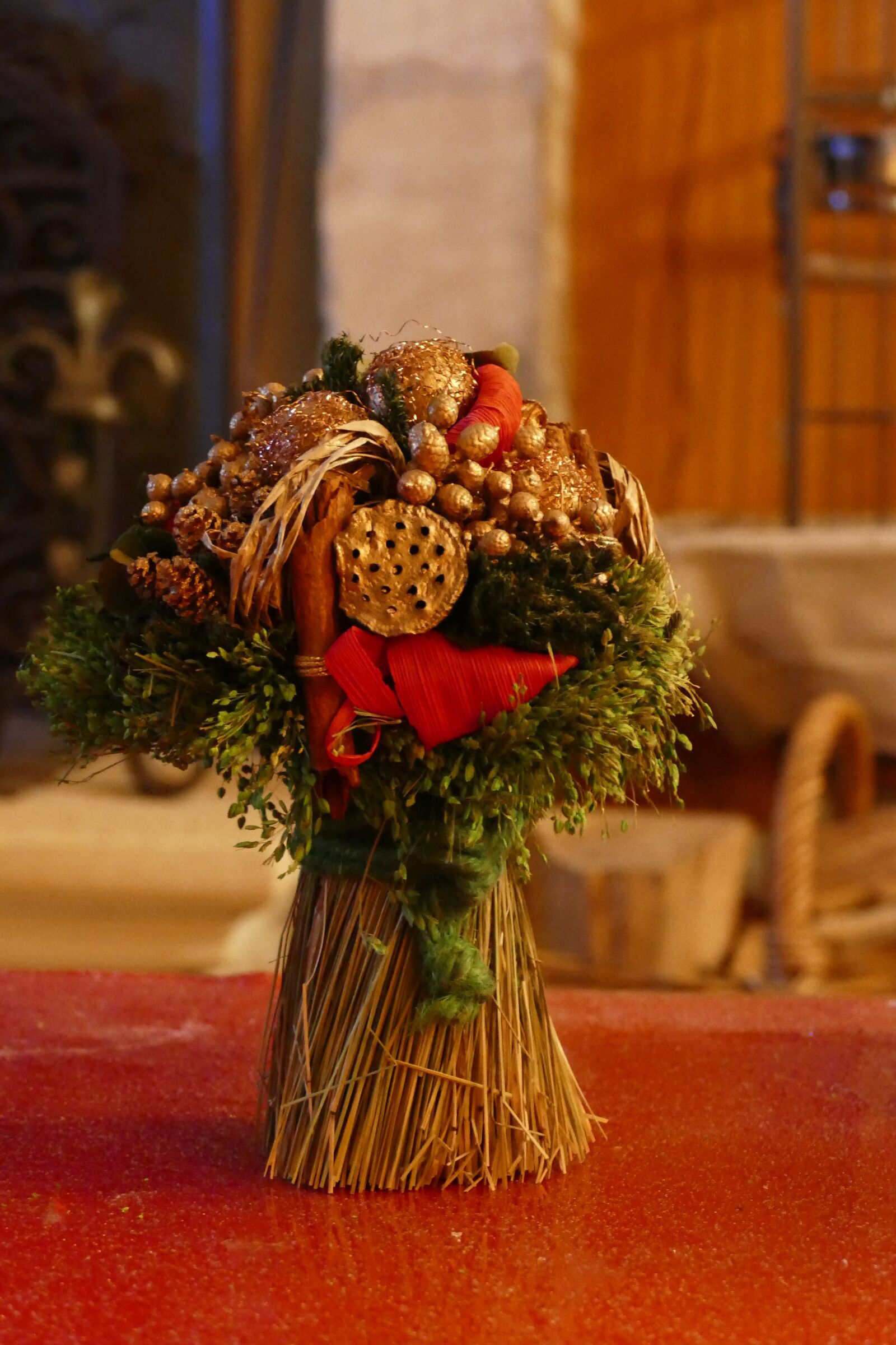 Panasonic Lumix DMC-FZ1000 sample photo. Decoration, bouquet, holidays photography