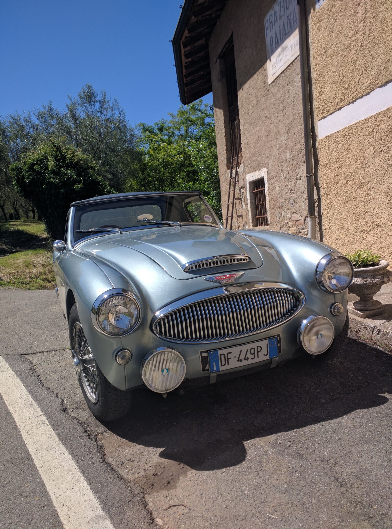 Motorola Nexus 6 sample photo. Old car, austin healey photography