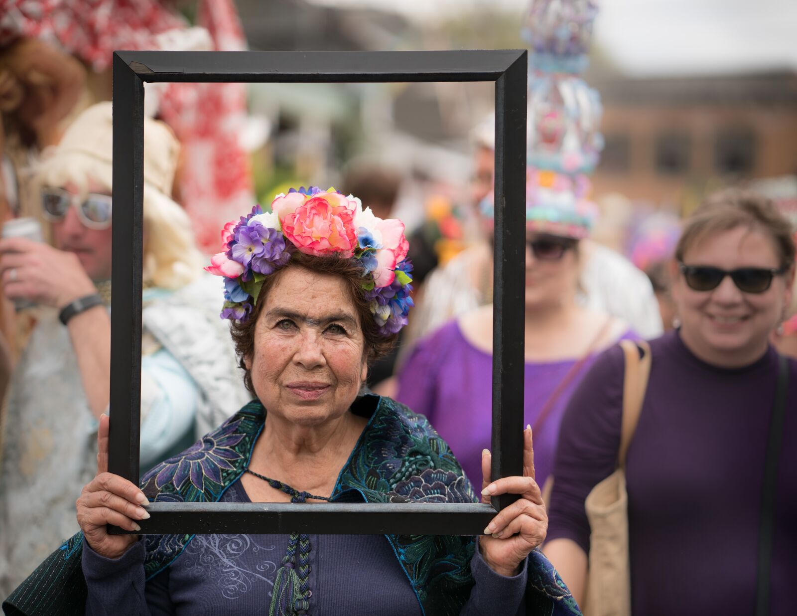 Sony a7R II + ZEISS Batis 85mm F1.8 sample photo. Frame, mardi gras, costume photography