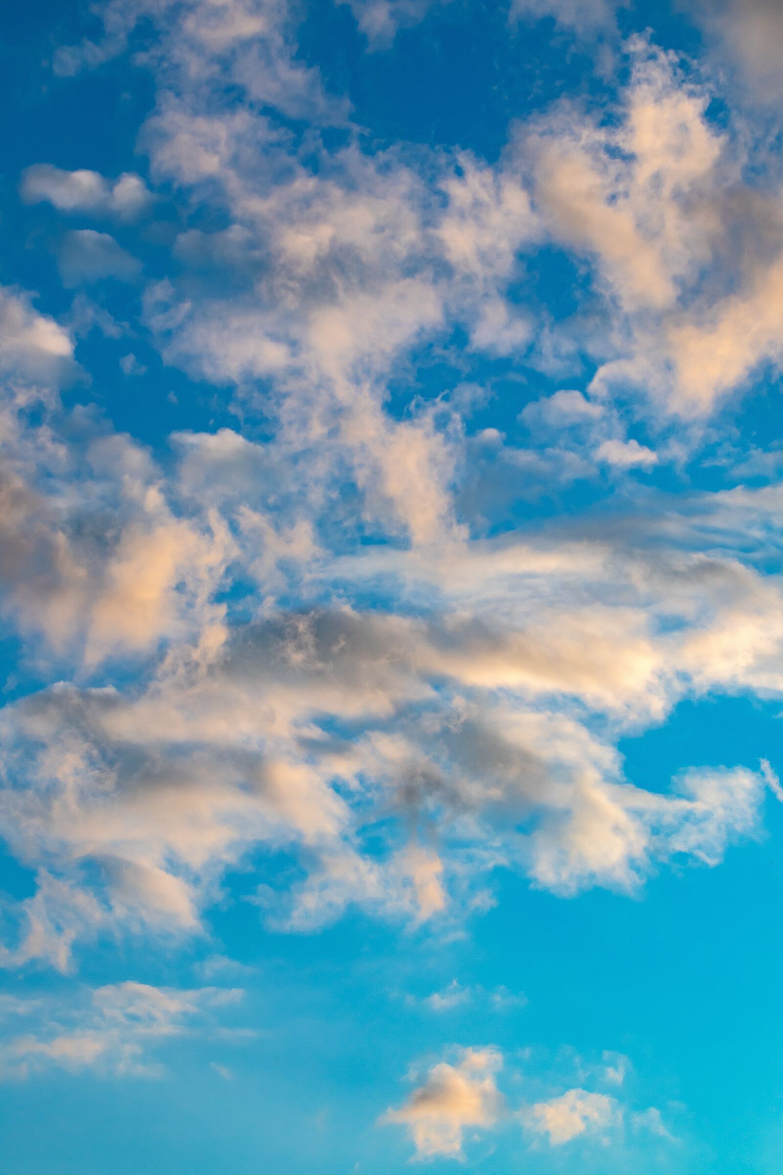 Canon EOS M50 (EOS Kiss M) sample photo. Sky, clouds, weather photography