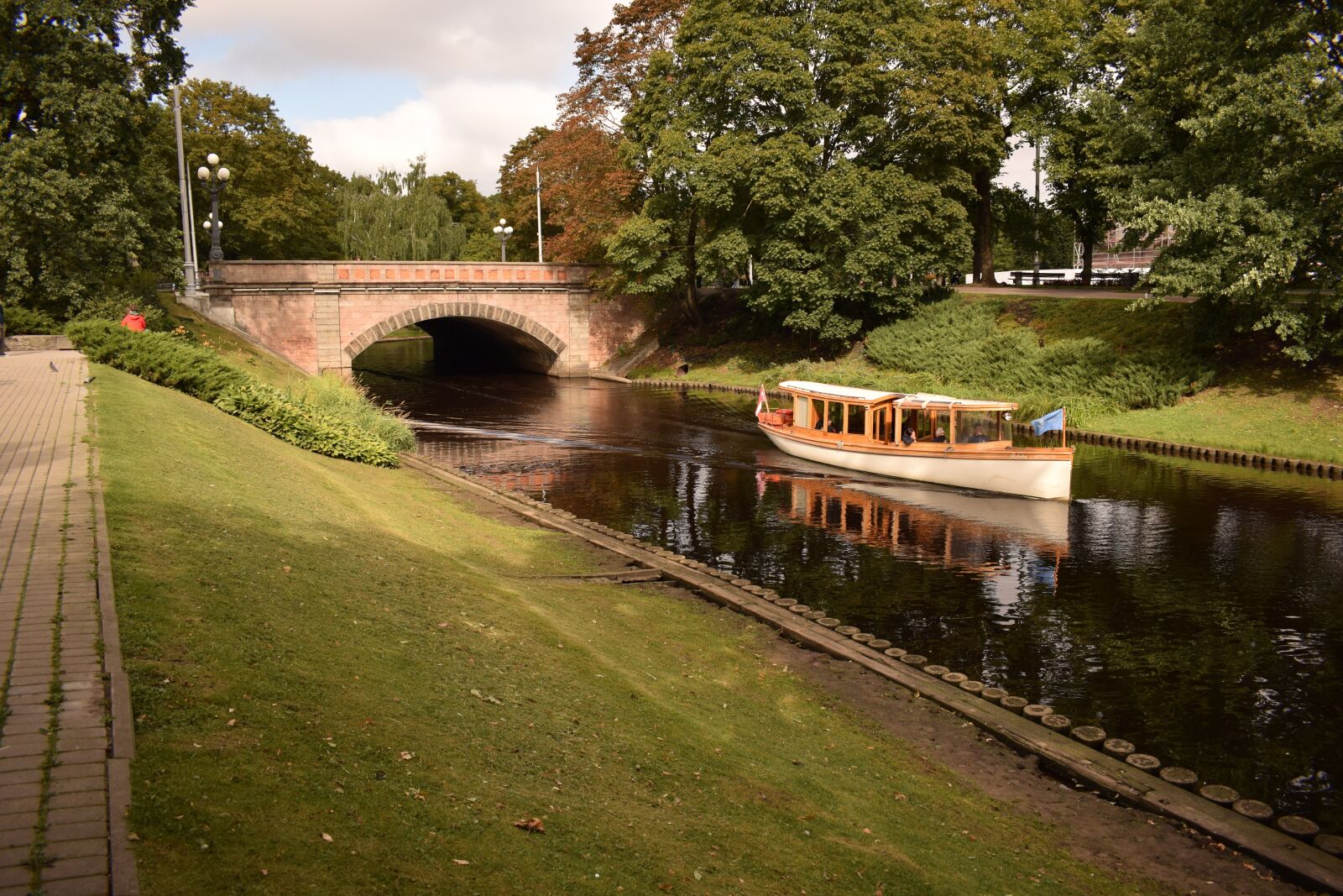 Nikon D3300 sample photo. Canal, boat, travel photography