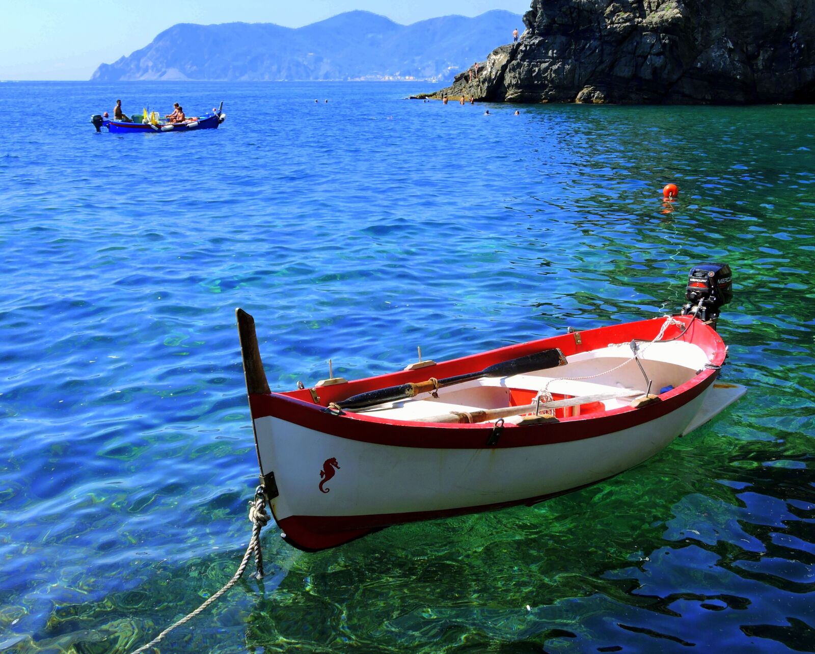 Nikon Coolpix P600 sample photo. Boat, water, sea photography