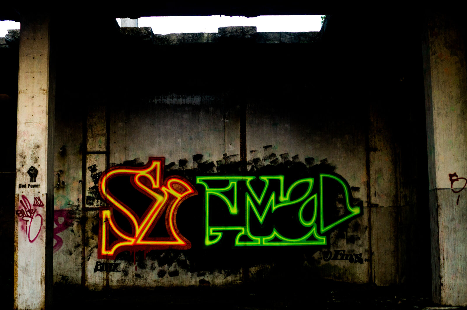 Sony DT 35mm F1.8 SAM sample photo. Graffiti, wall, street, art photography
