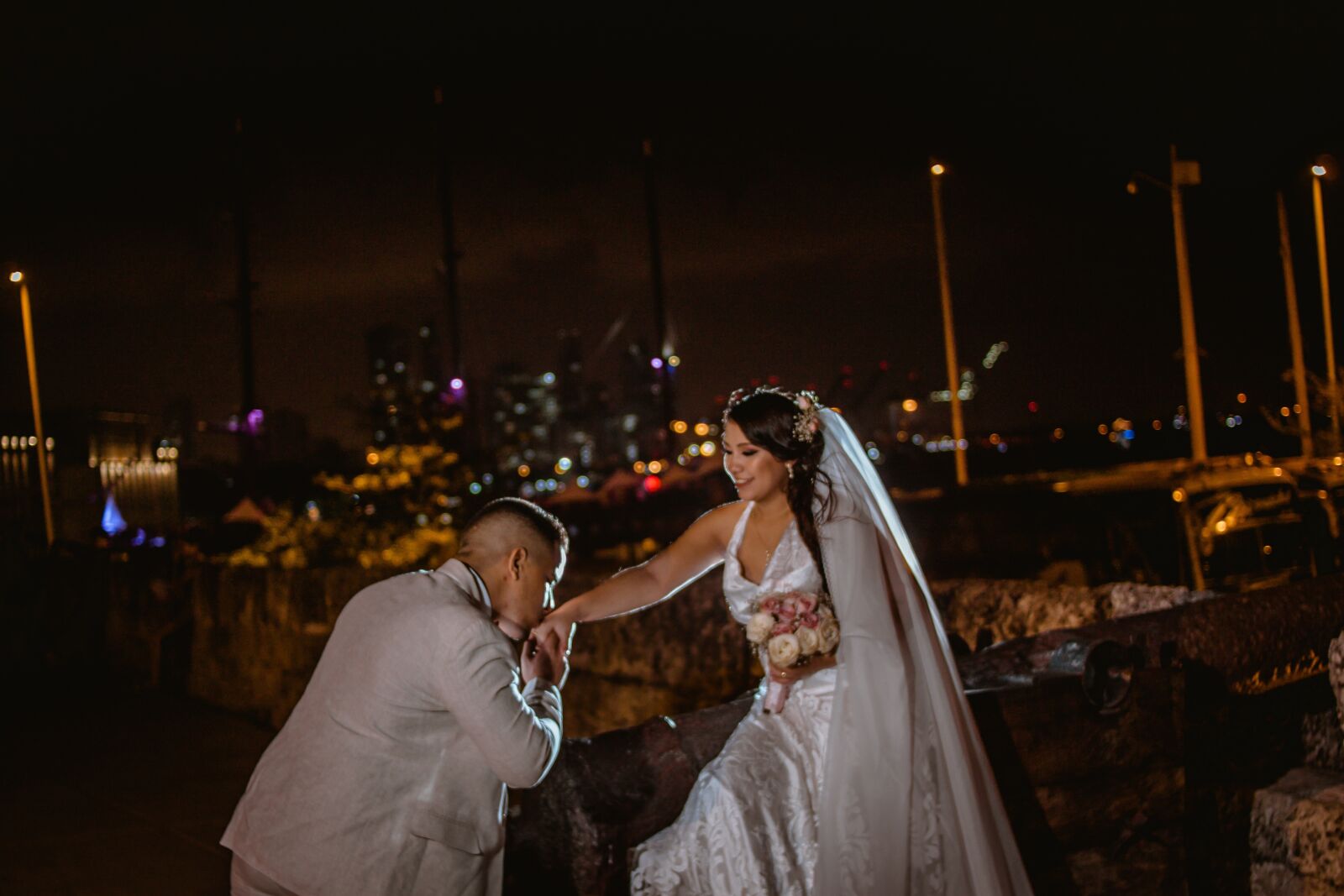 Canon EOS 500D (EOS Rebel T1i / EOS Kiss X3) sample photo. Wedding, love, marriage photography