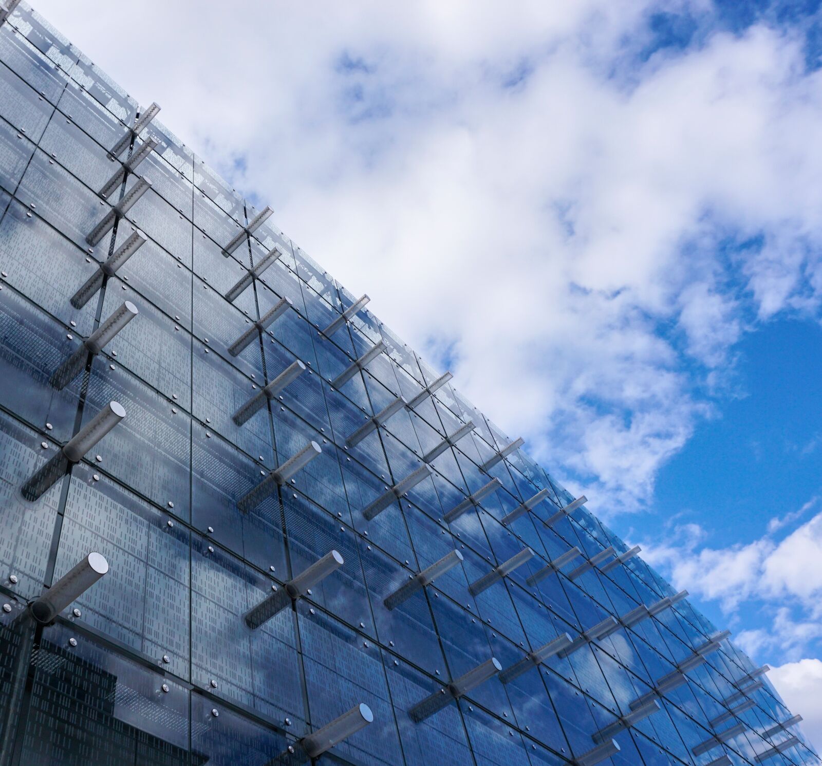 Sony a6000 sample photo. Architecture, wall, glass photography