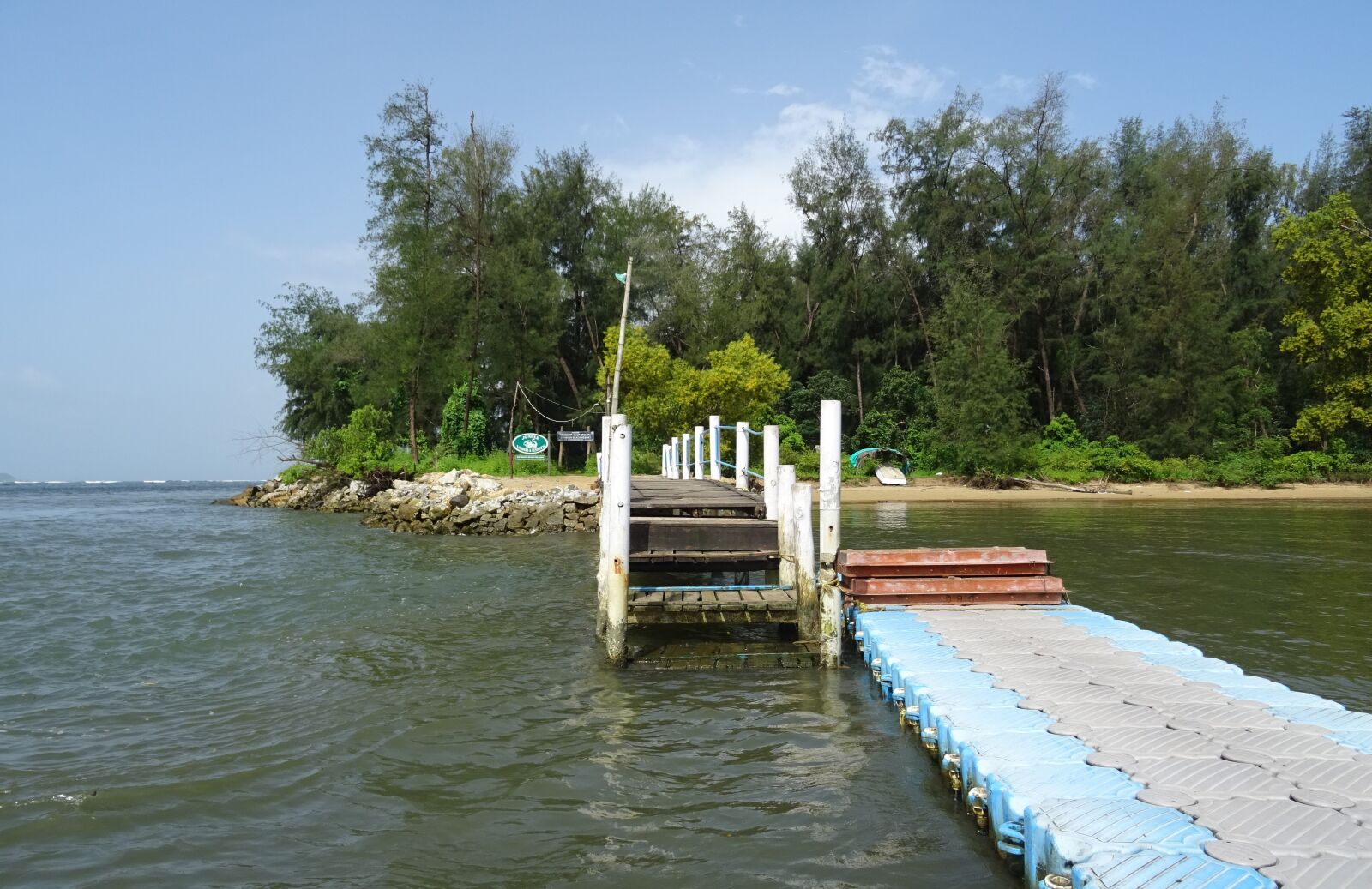 Sony DSC-HX60V sample photo. Jetty, pier, walkway photography