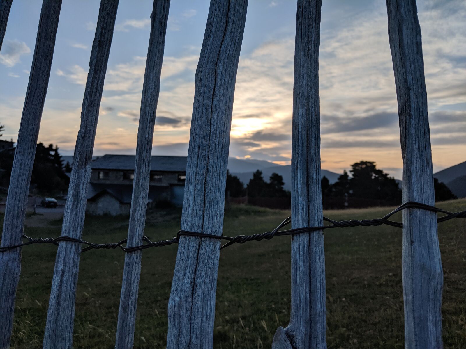 Google Pixel 2 XL sample photo. Sunset, spain, barcelona photography