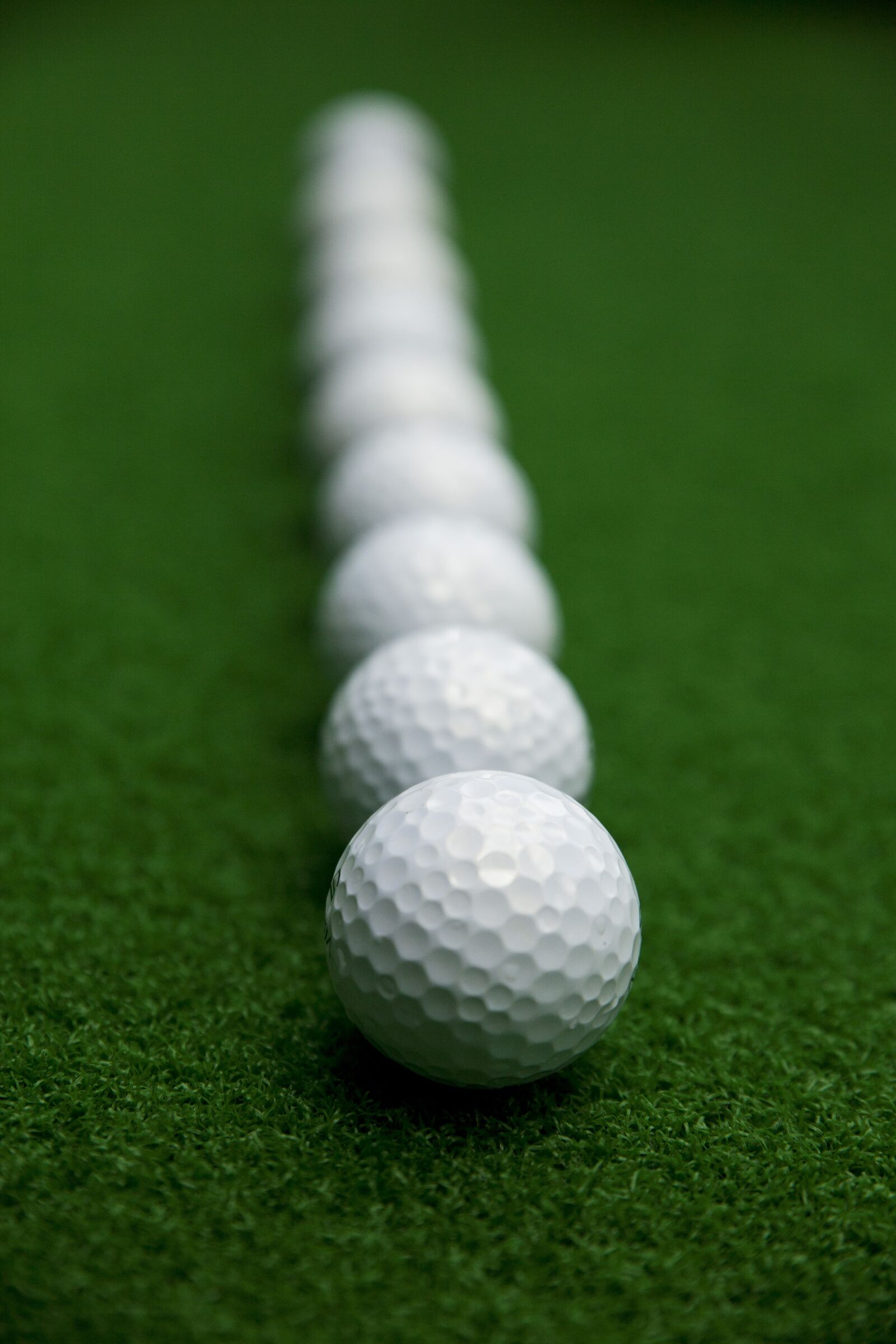 Canon EOS 5D sample photo. Golf, golf balls, sport photography