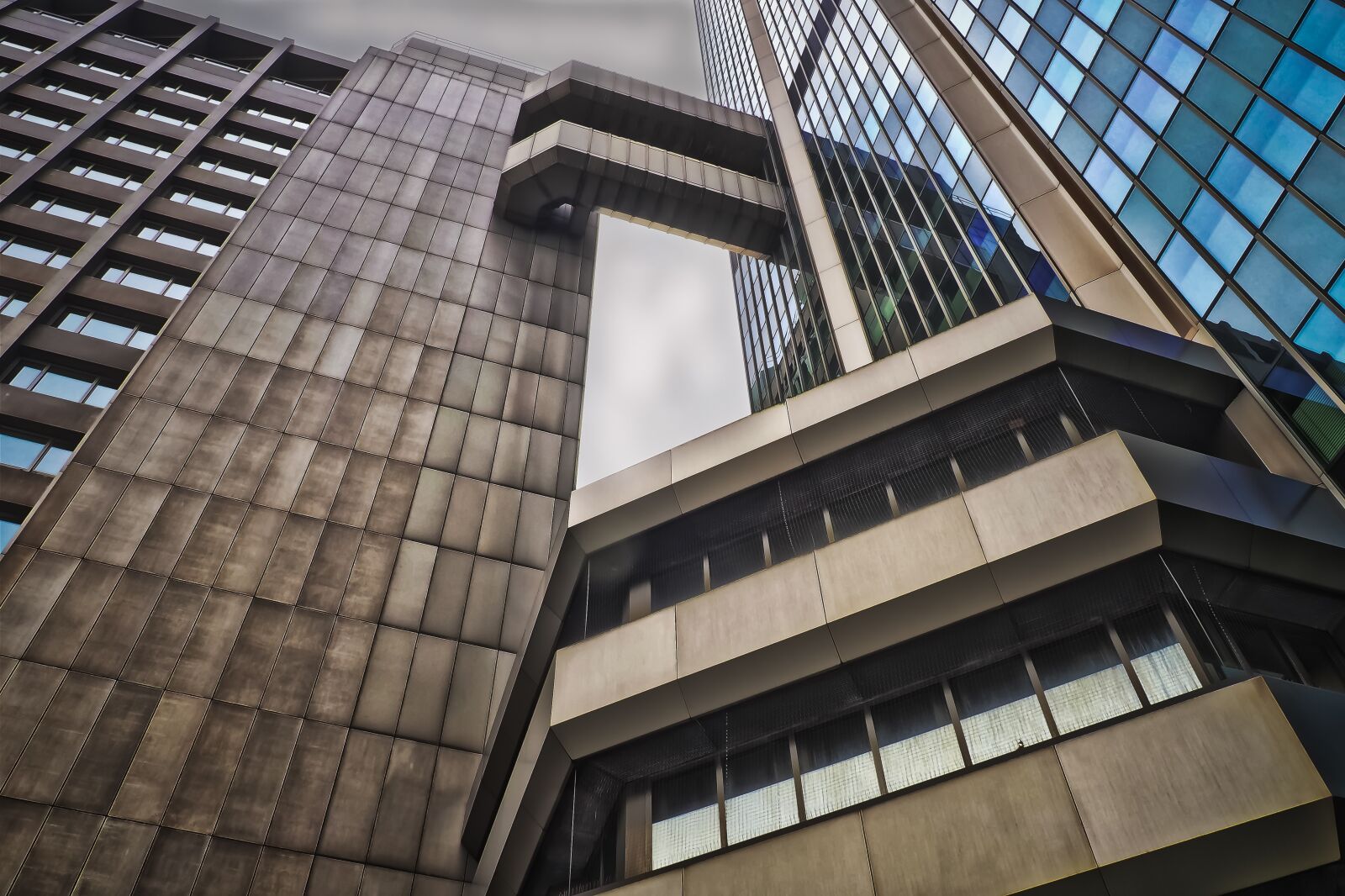 Olympus OM-D E-M10 sample photo. Architecture, modern, building photography